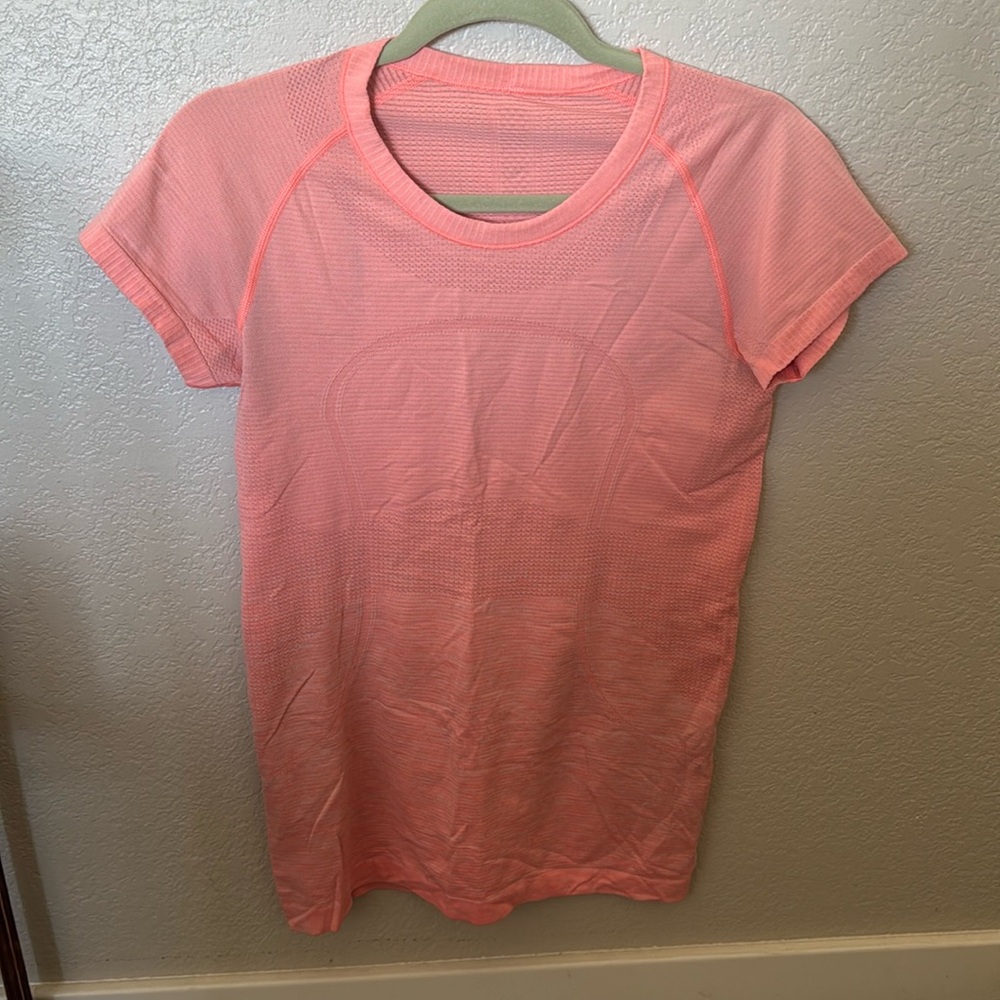 Lululemon Swiftly Tech short sleeve